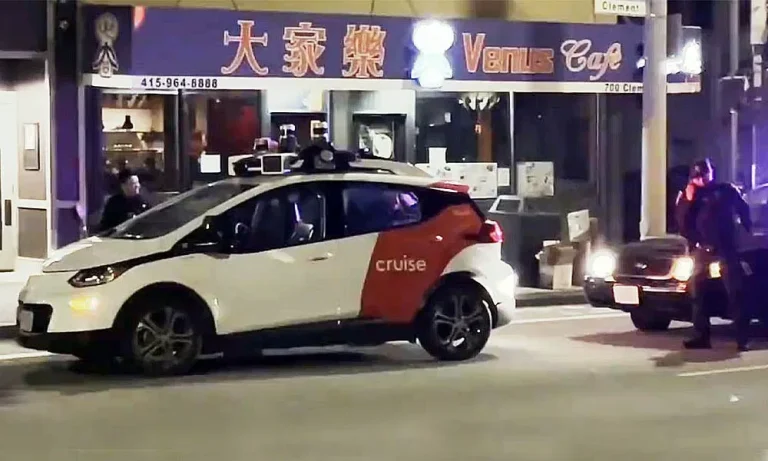 220412142030_cruise-police-a