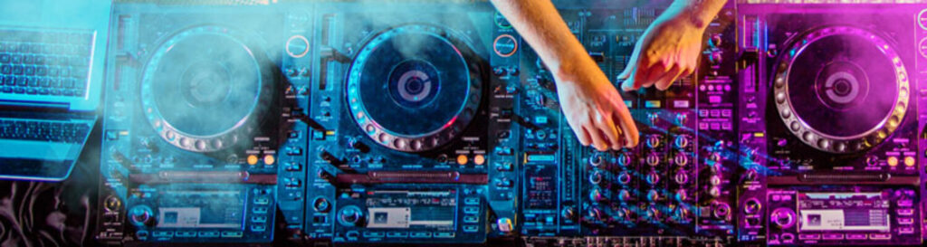 cropped-dj-equipment.jpg