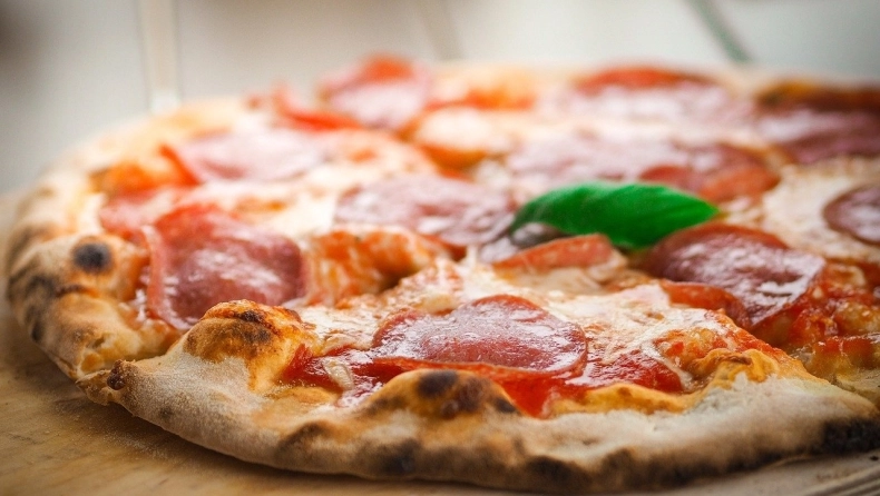 Οι τέσσερις περιοχές της Αττικής που έχουν την ακριβότερη πίτσα: Η τιμή ξεπερνάει τα 20 ευρώ