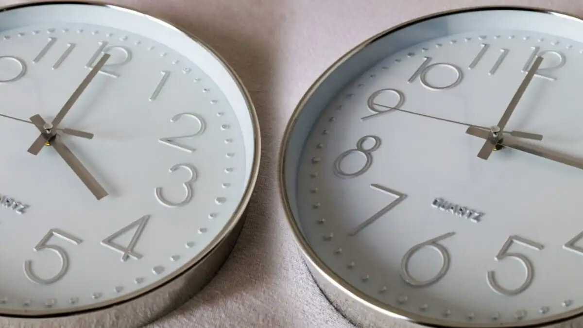 Αλλαγή ώρας 2026: Πότε γυρνάμε τα ρολόγια μας μία ώρα μπροστά