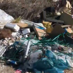 Άγιοι Θεόδωροι:Έριξαν χώματα για να μη φαίνονται τα σκουπίδια;